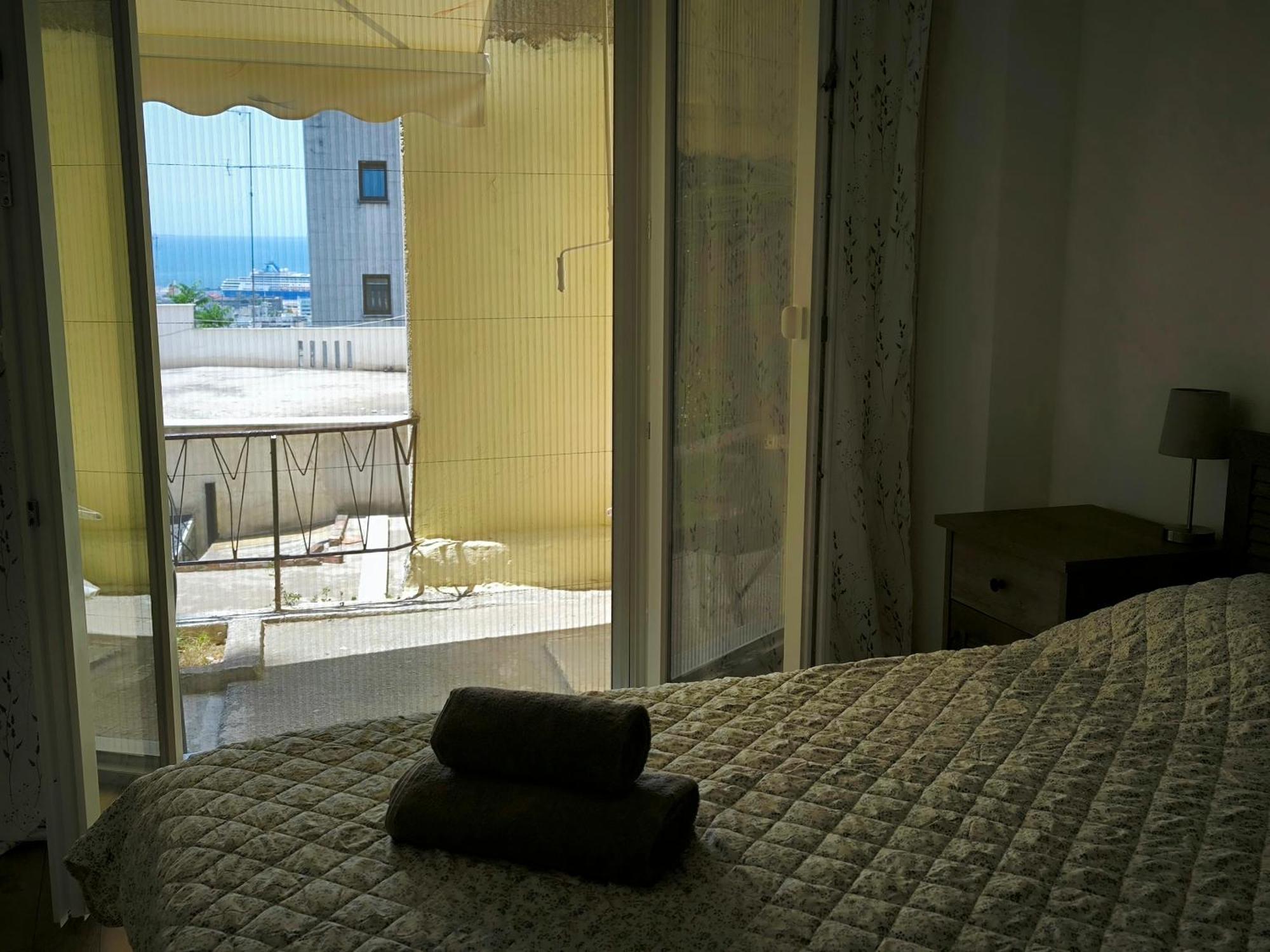 Port View, Veranda, 80 Sqm, Spacious Place For 6 Thessaloníki Exteriör bild